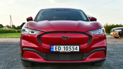 FORD Mustang Mach-E 360 Kamera, Adaptiv Cruisekontroll, Krok, NY EU
