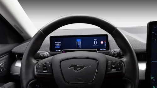 FORD Mustang Mach-E LR RWD 1-eiers bil 610km WLTP/Panorama/Krok/Skinn