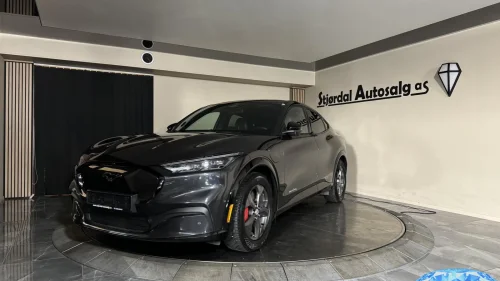 FORD Mustang Mach-E 4x4,Tek.pakke,Skinn,Kamera,Velholdt, Norsk Bil Lav KM!!