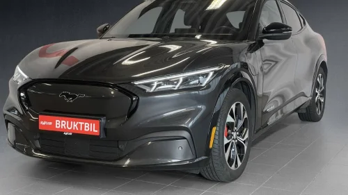 FORD Mustang Mach-E SR AWD Lav KM, Tek pakke, Krok, Skinn