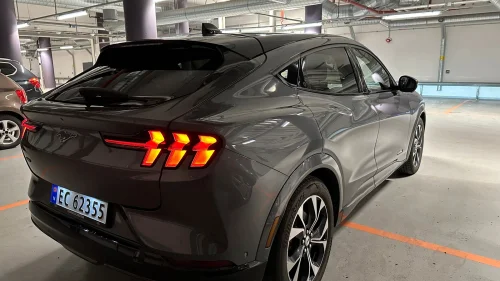 FORD Mustang Mach-E First Edition AWD LR