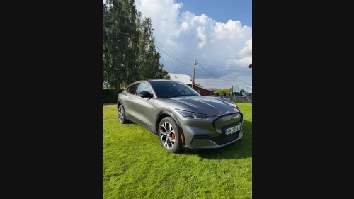FORD Mustang Mach-E E4X AWD