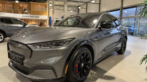 FORD Mustang Mach-E First edition