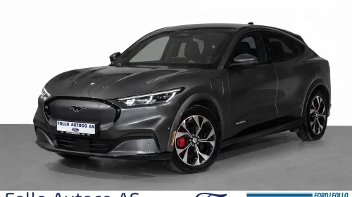 FORD Mustang Mach-E First Edition AWD. Hengerfeste, Panoramatak++