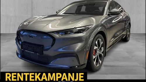 FORD Mustang Mach-E First Edition AWD Panorama/360 kamera/B&O play