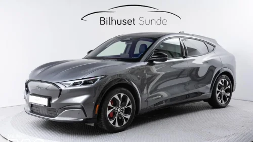 FORD Mustang Mach-E Long Range AWD Teknologi,B&O,Panorama,Krok,ACC,carplay+