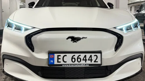 FORD Mustang Mach-E First Edition AWD