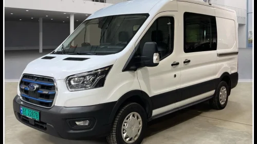 FORD TRANSIT E-Transit 269hk 350 L2H3 Webasto Krok VERKSTEDSINNREDET