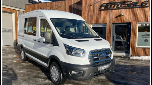 FORD TRANSIT E-Transit 269hk Aut L2/Navi/360/ACC/Webasto/Ny bil !