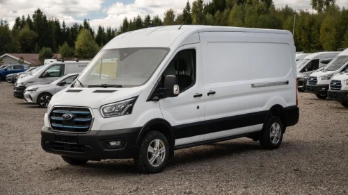 FORD TRANSIT E-TRANSIT 350 68 KWH 269 HK L3 AUT ACC 360-KAMERA NAVI