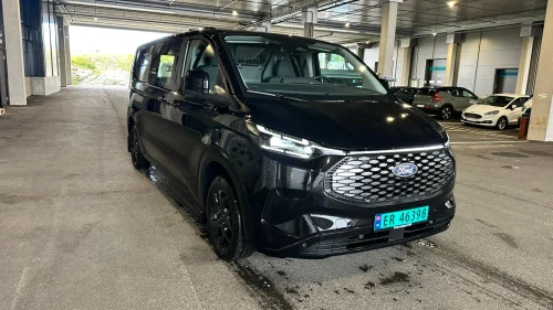 FORD Transit Custom 320 DOKA 71kWt 218hk L2 Limited