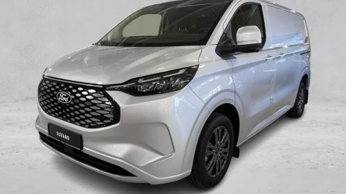 FORD Transit Custom 320S Hengerfeste 2300kg 3-Seter Navi 305km (WLTP) Demo