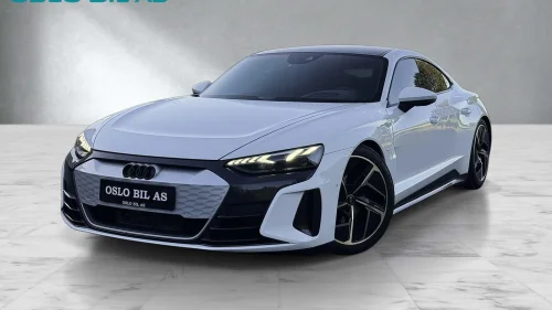 AUDI e-tron GT 673HK QUATTRO SPORTLYD ACC PANO LUFT NAVI 360 DAB PDC++