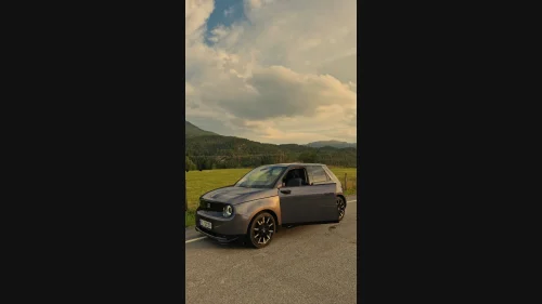 HONDA e