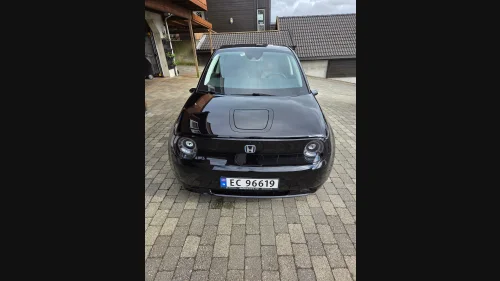 HONDA e Advance 17"