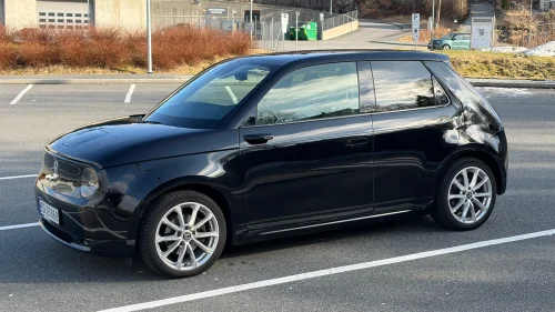 HONDA e Advance 17" Topputgave