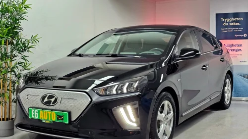 HYUNDAI IONIQ PREMIUM 311KM WLTP / NY EU & SERVICE