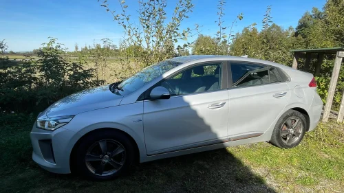 HYUNDAI IONIQ