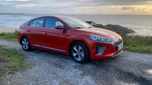 HYUNDAI IONIQ Teknikk