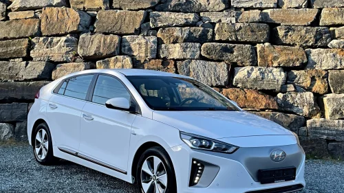 HYUNDAI IONIQ Elektrisk/28kWh/Teknikk/Skinn/HurtigLading/Norsk/ACC+