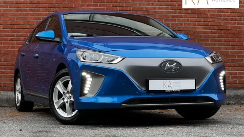 HYUNDAI IONIQ SKINN/ADAPTIVE CRUISE/CARPLAY/NAVI/EU OK JUNI 2027