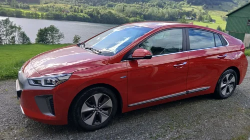 HYUNDAI IONIQ Teknikk