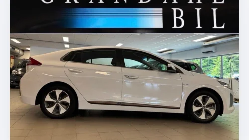 HYUNDAI IONIQ EV PREMIUM-SKINN-NAVI-VARMESETTER.