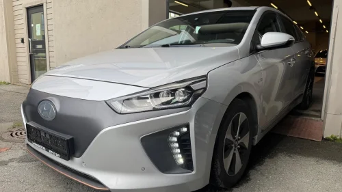 HYUNDAI IONIQ ACC, SKINN, RKAMERA, 1 EIER, EU OK TIL SEPTEMBER 2028,