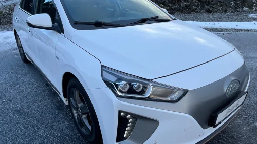HYUNDAI IONIQ GODT UTSTYRT! EU-GODKJENT TIL JANUAR 2028!