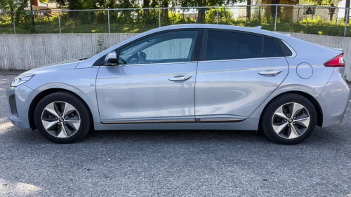 HYUNDAI IONIQ