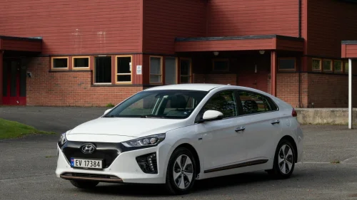 HYUNDAI IONIQ Teknikk - Skinn - EU 2028