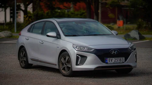 HYUNDAI IONIQ Teknikk