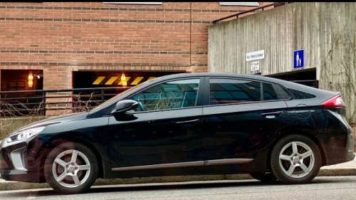 HYUNDAI IONIQ