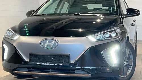HYUNDAI IONIQ ELECTRIC 88KW/Skinn/Navi/R.Kam/ACC/AppleCar/Ny EU