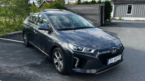 HYUNDAI IONIQ ELECTRIC 88KW full servicehistorikk og NAF-rapport