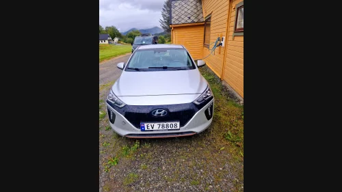 HYUNDAI IONIQ