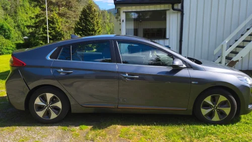 HYUNDAI IONIQ