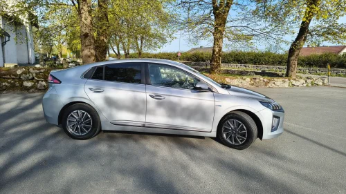 HYUNDAI IONIQ Premium