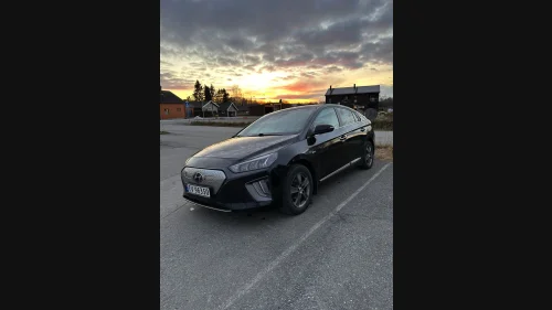 HYUNDAI IONIQ PREMIUM / Varmepumpe / 311km WLTP / App / Adaptiv Cr