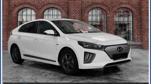 HYUNDAI IONIQ Premium - Skinn - WLTP 31 mil - Rattvarme - Kamera