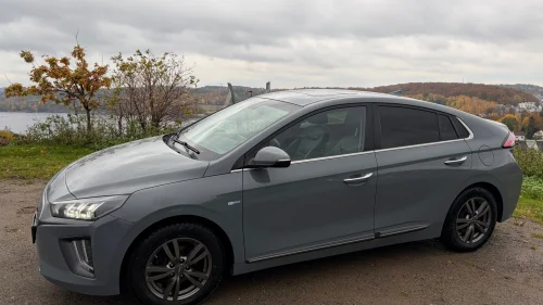 HYUNDAI IONIQ Premium