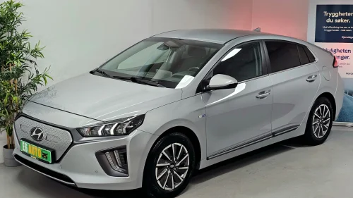 HYUNDAI IONIQ PREMIUM 311KM WLTP / NY EU & SERVICE