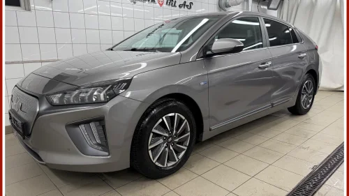 HYUNDAI IONIQ Premium toppmodellen med skinn. alle servicer fulgt.