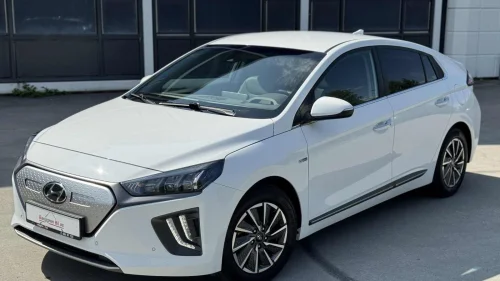 HYUNDAI IONIQ Skinn Navi RKamera Infiniti Hi-Fi Toppmodell