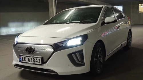 HYUNDAI IONIQ Premium LAV KM! KUN CA 19kr pr full lading!
