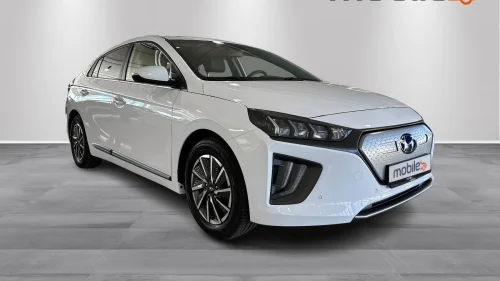 HYUNDAI IONIQ Premium // Skinn