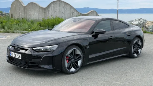 AUDI RS E TRON GT