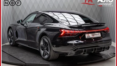 AUDI RS E TRON GT 646HK ALT UTSTYR HUD MASSASJE B&O 4-HJULS RS-DESIGN