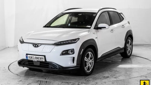 HYUNDAI Kona BASE ACC LED NAVI FJERNLYSASSISTENT VARMEPUMPE