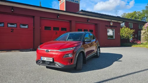 HYUNDAI Kona Velholdt og i den beste fargekombinasjonen!